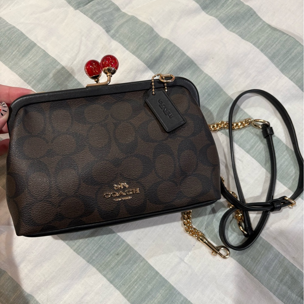 Coach Signature Black and Brown kisslock Crossbody Bag